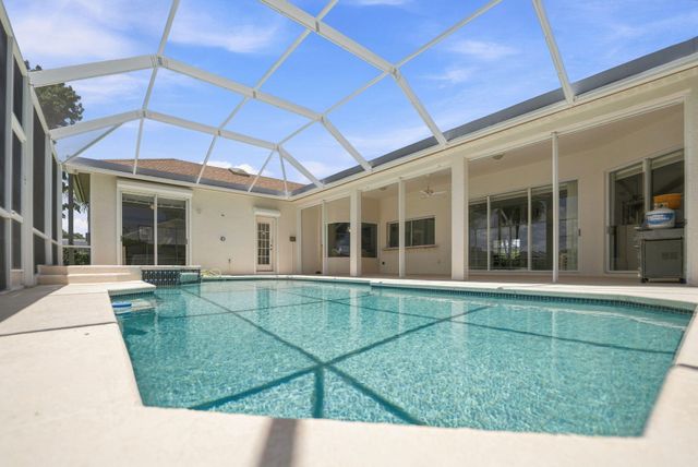 2624 SW River Shore Drive, Port St Lucie, FL 34984