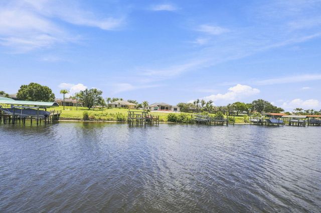 2624 SW River Shore Drive, Port St Lucie, FL 34984