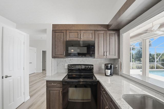2624 SW River Shore Drive, Port St Lucie, FL 34984