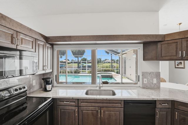 2624 SW River Shore Drive, Port St Lucie, FL 34984