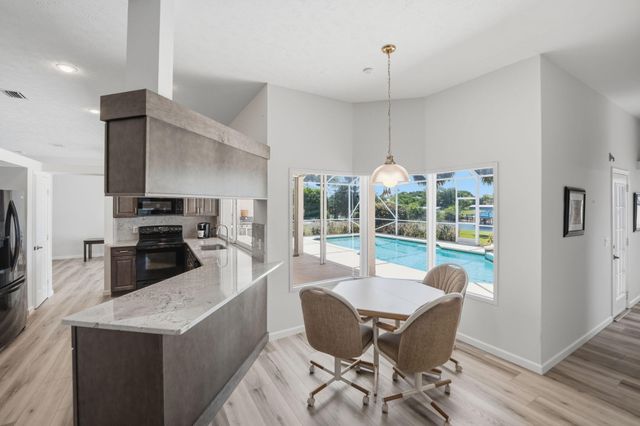 2624 SW River Shore Drive, Port St Lucie, FL 34984