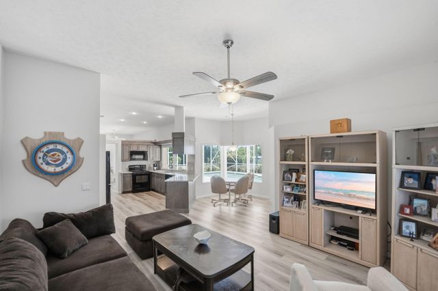 2624 SW River Shore Drive, Port St Lucie, FL 34984