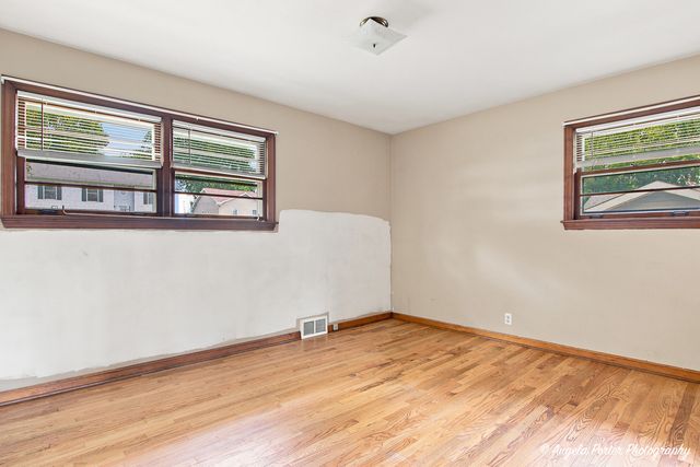 1401 Channel Beach Avenue, Johnsburg, IL 60051