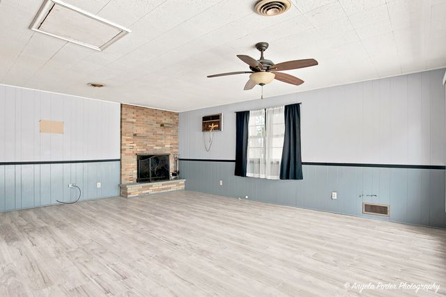 1401 Channel Beach Avenue, Johnsburg, IL 60051