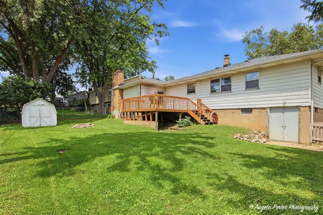 1401 Channel Beach Avenue, Johnsburg, IL 60051