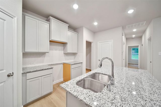 814 Scribe, New Caney, TX 77357
