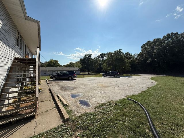 7308 N WADE SCHOOL RD A, Columbia, MO 65202