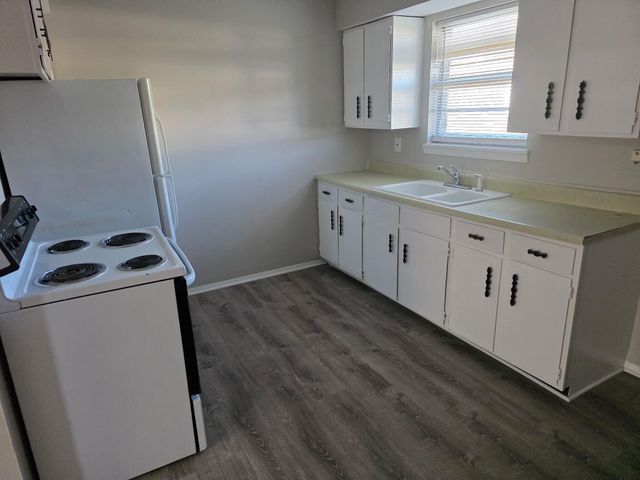 7308 N WADE SCHOOL RD A, Columbia, MO 65202