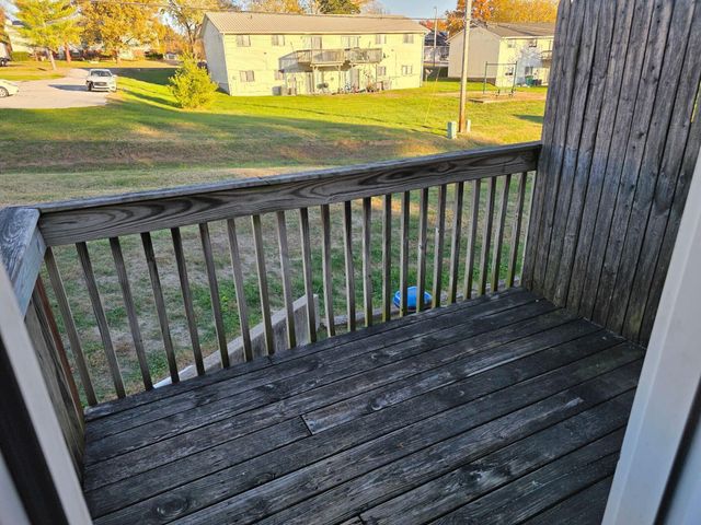 7308 N WADE SCHOOL RD A, Columbia, MO 65202