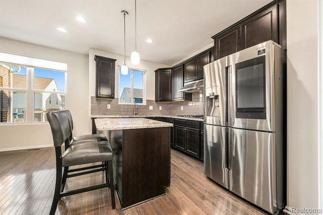 28364 Hanover Drive, Novi, MI 48377