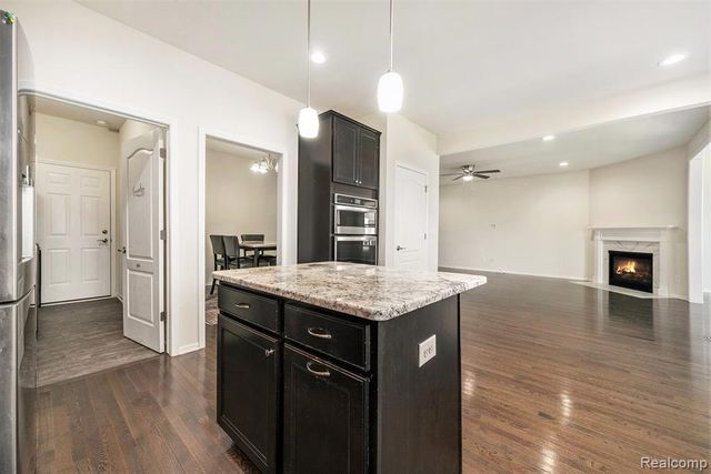 28364 Hanover Drive, Novi, MI 48377