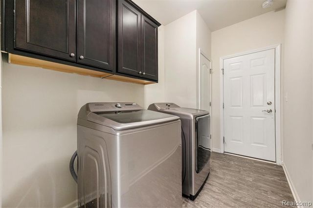 28364 Hanover Drive, Novi, MI 48377