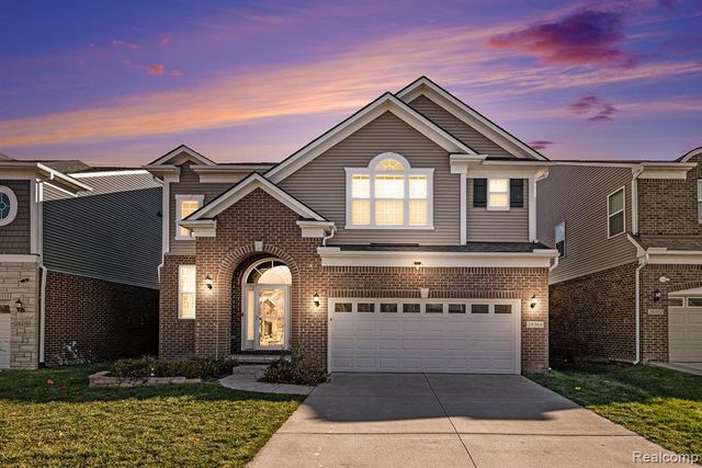 28364 Hanover Drive, Novi, MI 48377