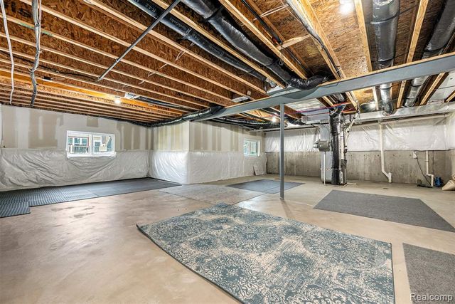 28364 Hanover Drive, Novi, MI 48377