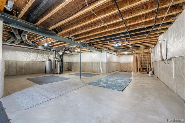 28364 Hanover Drive, Novi, MI 48377