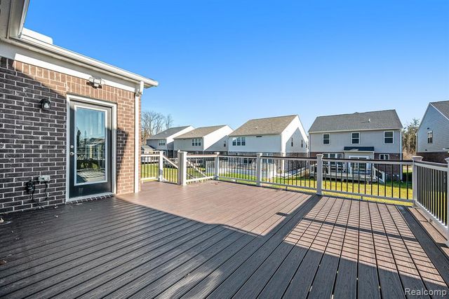 28364 Hanover Drive, Novi, MI 48377