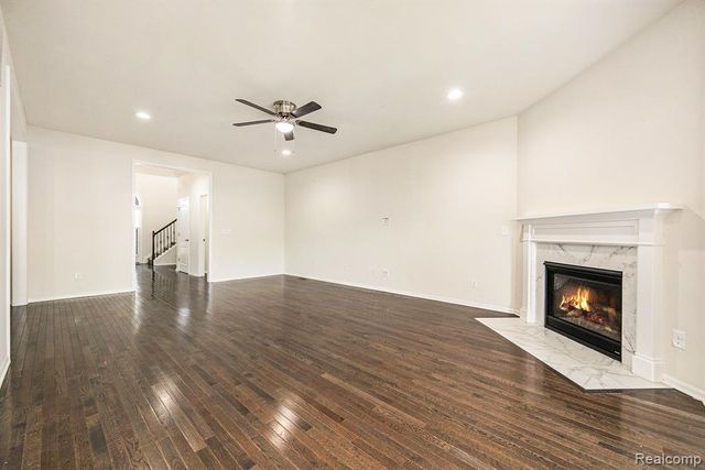 28364 Hanover Drive, Novi, MI 48377