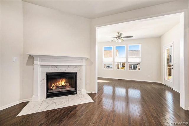 28364 Hanover Drive, Novi, MI 48377