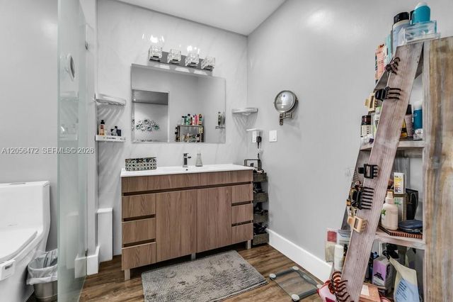 6481 SW 13th St, Plantation, FL 33317
