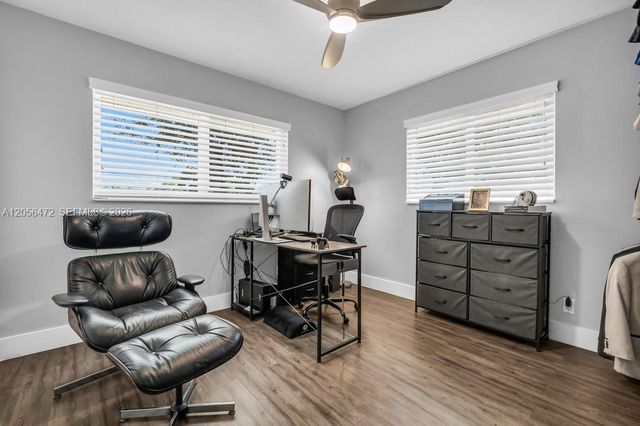 6481 SW 13th St, Plantation, FL 33317
