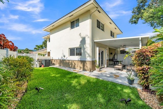 6481 SW 13th St, Plantation, FL 33317