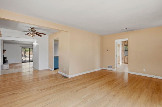 205 Natalie Avenue NW, Albuquerque, NM 87107