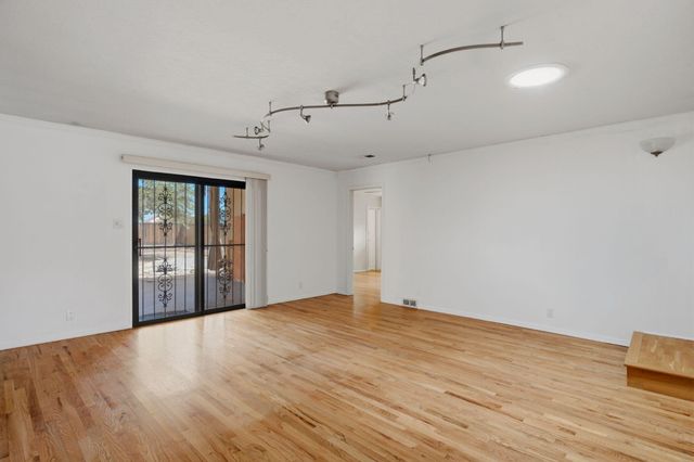 205 Natalie Avenue NW, Albuquerque, NM 87107