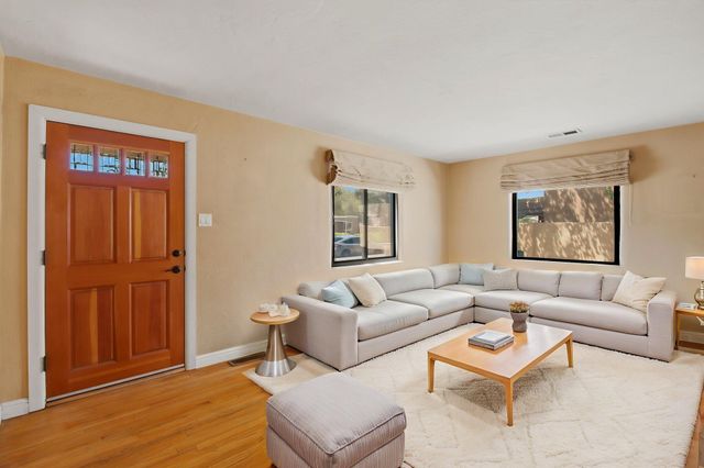 205 Natalie Avenue NW, Albuquerque, NM 87107