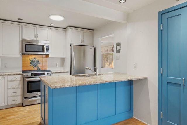205 Natalie Avenue NW, Albuquerque, NM 87107