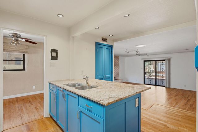 205 Natalie Avenue NW, Albuquerque, NM 87107