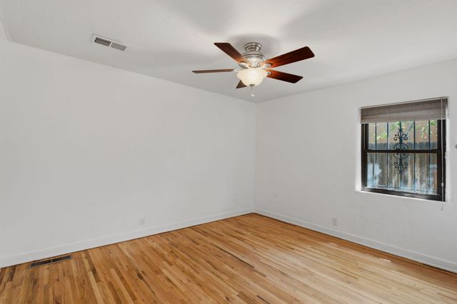 205 Natalie Avenue NW, Albuquerque, NM 87107