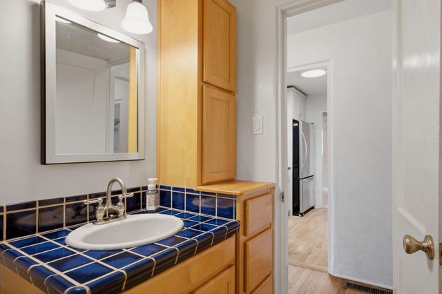 205 Natalie Avenue NW, Albuquerque, NM 87107