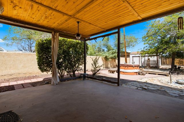 205 Natalie Avenue NW, Albuquerque, NM 87107
