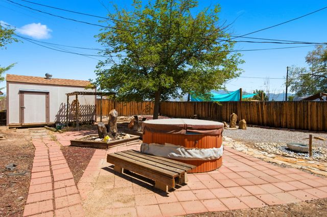 205 Natalie Avenue NW, Albuquerque, NM 87107