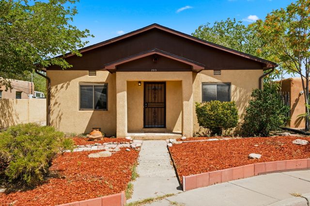 205 Natalie Avenue NW, Albuquerque, NM 87107
