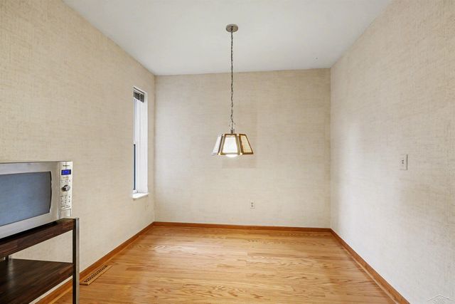 4872 W Michigan Avenue, Saginaw, MI 48638