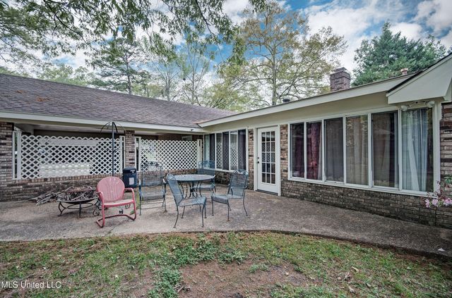 75 Pine Cove, Brandon, MS 39042