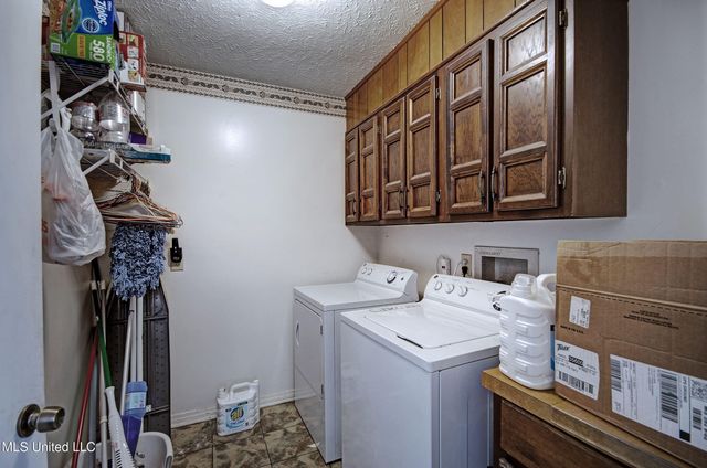 75 Pine Cove, Brandon, MS 39042