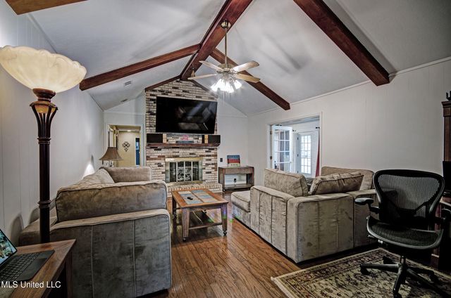75 Pine Cove, Brandon, MS 39042