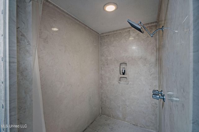 75 Pine Cove, Brandon, MS 39042