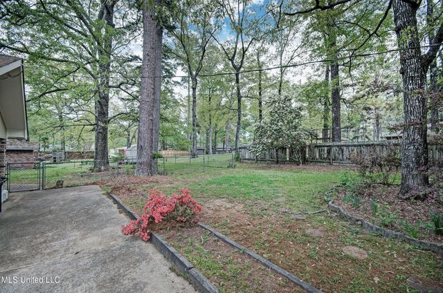 75 Pine Cove, Brandon, MS 39042