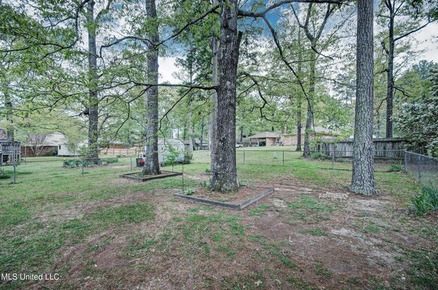 75 Pine Cove, Brandon, MS 39042
