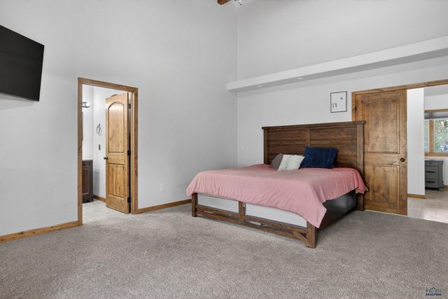 7810 LABRADOR TR, Rapid City, SD 57702