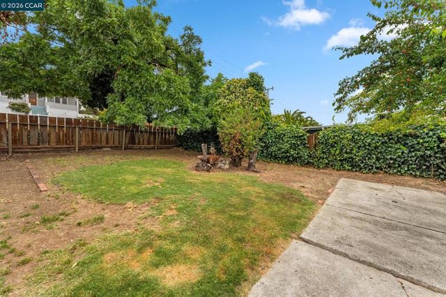 1800 Santa Clara St, Vallejo, CA 94590