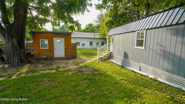 3319 Farnsley Rd, Louisville, KY 40216