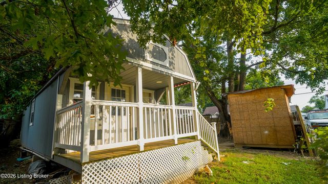 3319 Farnsley Rd, Louisville, KY 40216