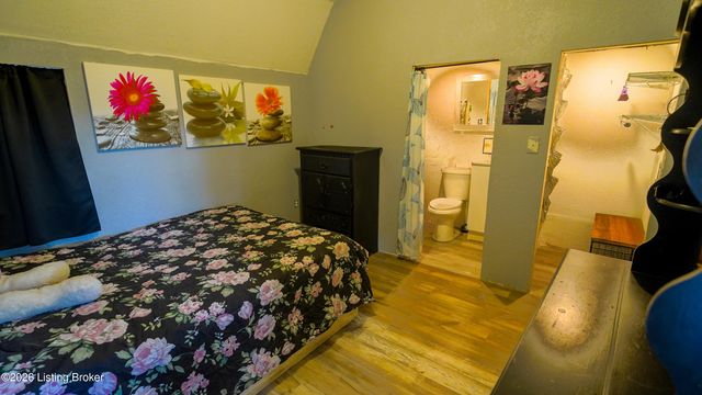 3319 Farnsley Rd, Louisville, KY 40216