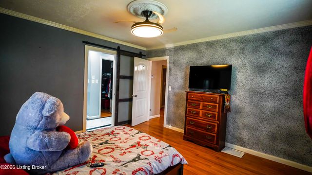 3319 Farnsley Rd, Louisville, KY 40216