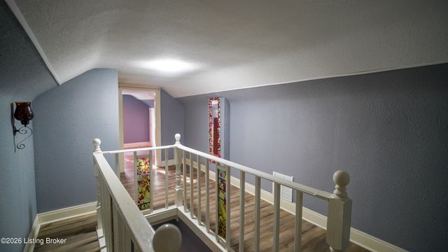 3319 Farnsley Rd, Louisville, KY 40216