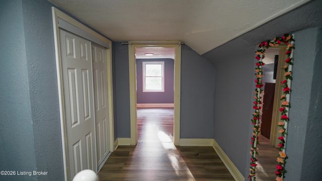 3319 Farnsley Rd, Louisville, KY 40216